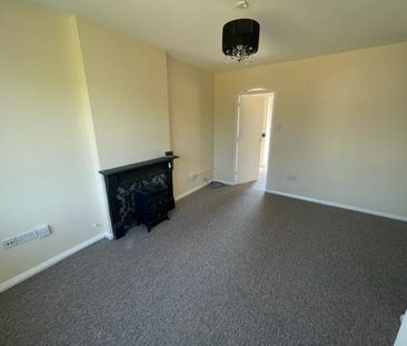 2 bedroom semi-detached house to rent - Photo 4