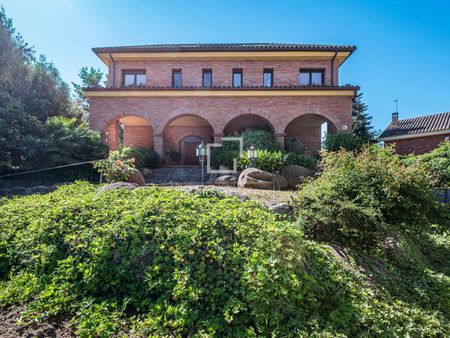 Excellent 5 Bedroom house / villa for rent in Valldoreix, Barcelona - Photo 4
