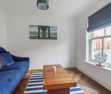 4 bedroom link detached house to rent - Photo 3