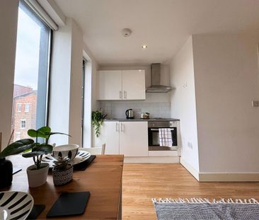 Studio to rent - Photo 6