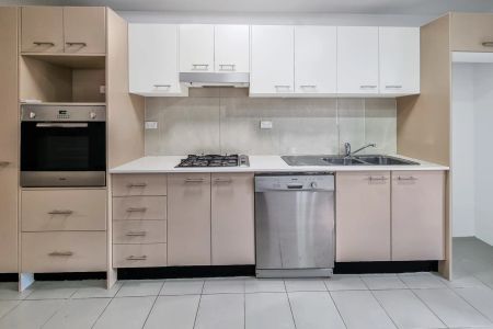 RENOVATED 3 BEDROOM DOUBLE STOREY APARTMENT WITH NEW FLOORING THROUGH-OUT - Photo 3