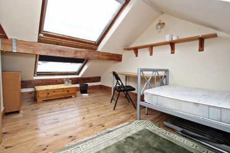 4 bedroom private hall to rent - Photo 4