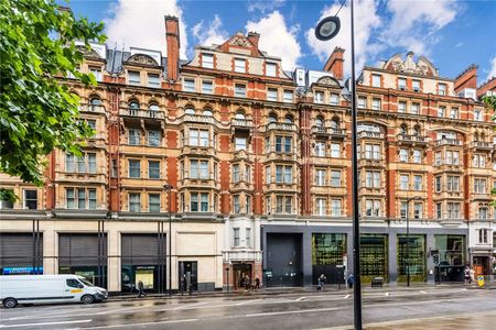 A wonderfully refurbished one bedroom apartment based on the 6th floor with lift access in this portered building. - Photo 3