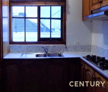 Comfortable & Convenient Unit in a Great Location - Photo 5