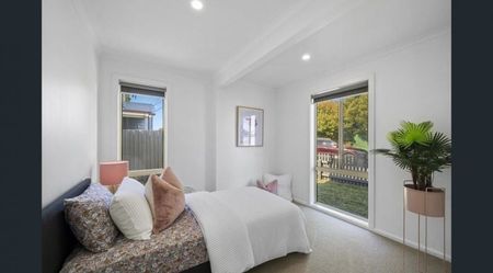 Unit 2/11 Little Clyde Street, Soldiers Hill - Photo 3