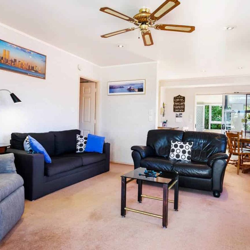 Stunning and Comfortable - Photo 1