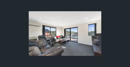 Four Bedroom Townhouse - Geilston Bay - Photo 4