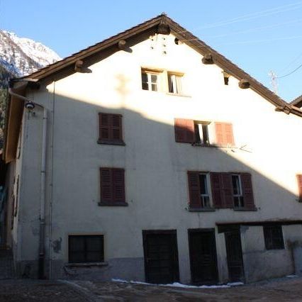 7 1/2-Zimmer-Duplex-Wohnung im 1. und 2. OG appartamento duplex di 7 1/2 locali - Photo 1