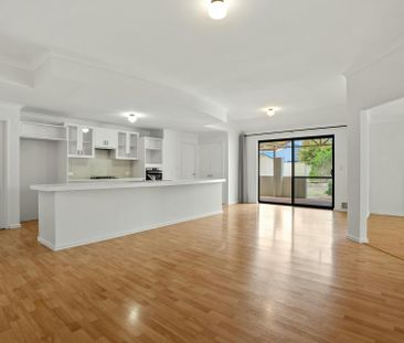 Coastal Charm in Wannanup – Spacious Family Living - Photo 2