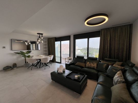 Middle Floor Apartment in Atalaya Isdabe - Photo 1