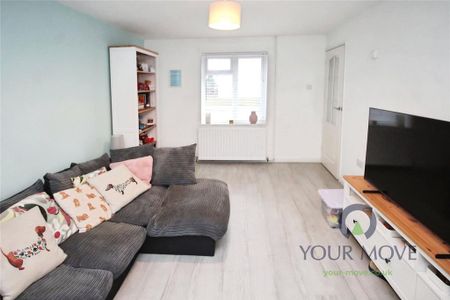 2 bedroom end of terrace house to rent - Photo 2
