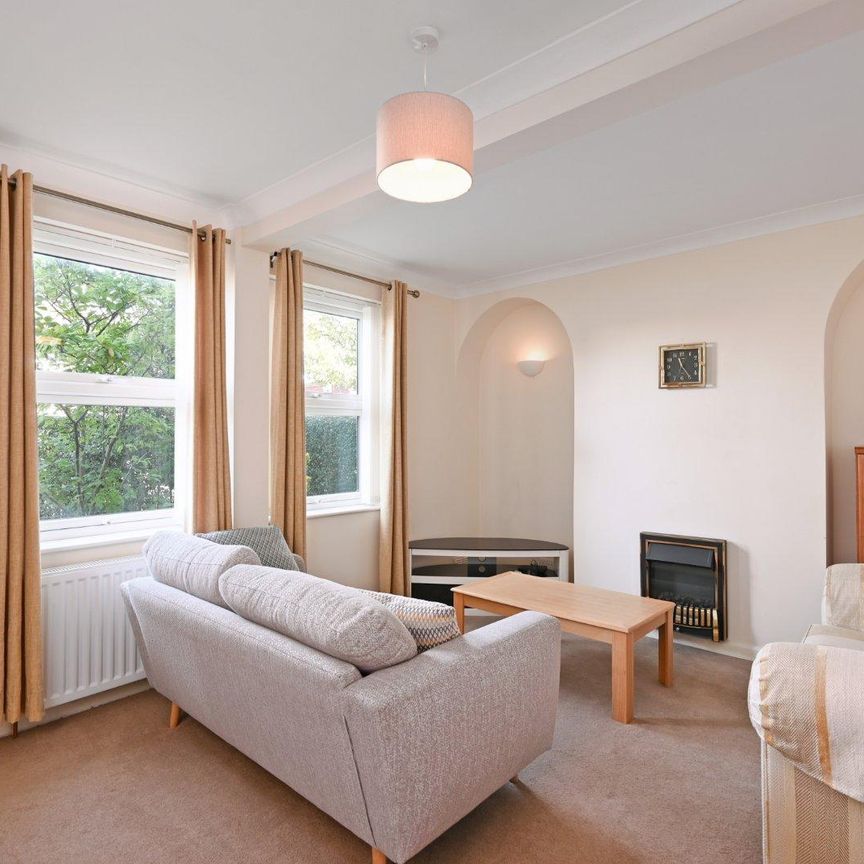 4 bedroom terraced house to rent - Photo 1
