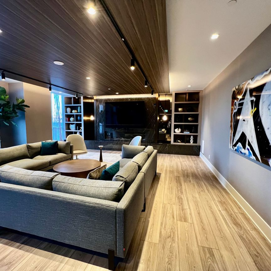 For Lease - 286 Main Street Unit# 912, Toronto, Ontario - Photo 1