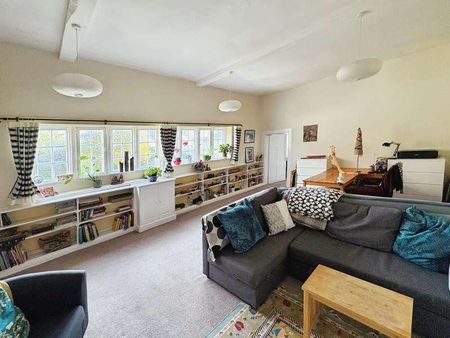 Church Street, Warminster, BA12 - Photo 2