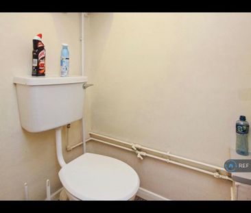 4 bedroom terraced house to rent - Photo 6