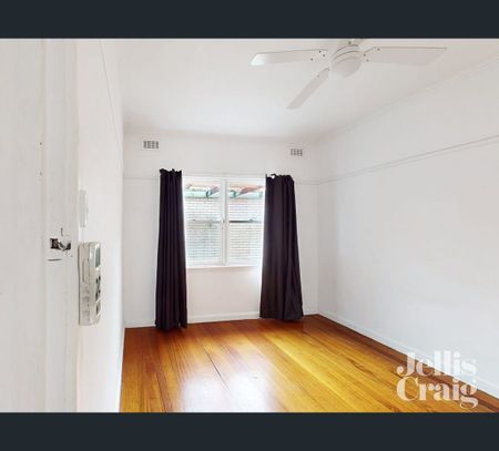 1/23 Neville Street, Bentleigh East, Vic 3165 - Photo 3