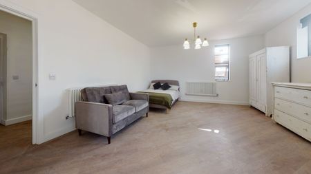 19 Frederick Street Flat 9 - Photo 3