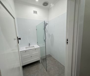 18 King St, Kensington, WA 6151 - Photo 1