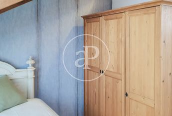 Penthouse for rent in Ayala