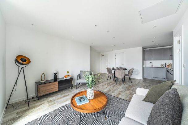 Charles Street - Photo 1