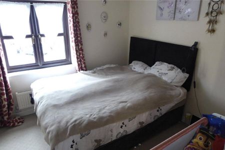 2 bedroom terraced house to rent - Photo 3
