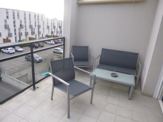 Appartement à louer - REIMS - PLACE LUTON - Photo 1