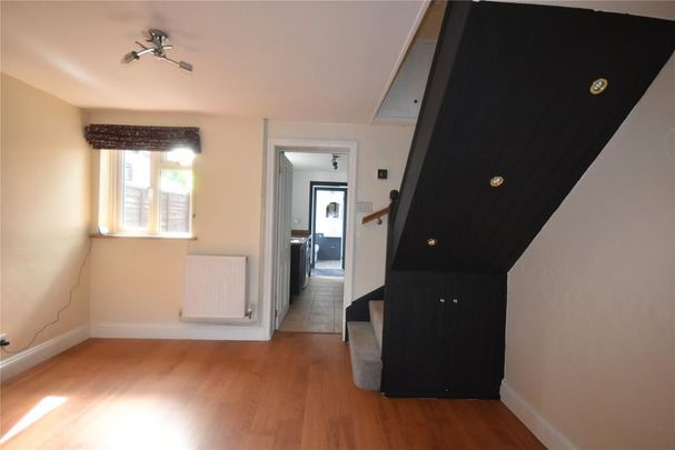 2 bedroom terraced house to rent - Photo 1