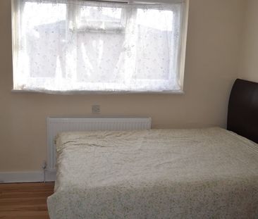 Studio Flat, Blandford Road, BR3 - Photo 6