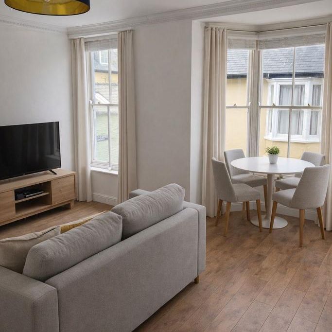 6 bedroom terraced house to rent - Photo 1