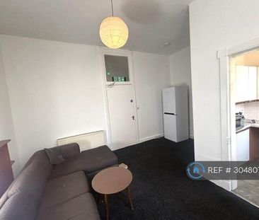4 bedroom flat to rent - Photo 5