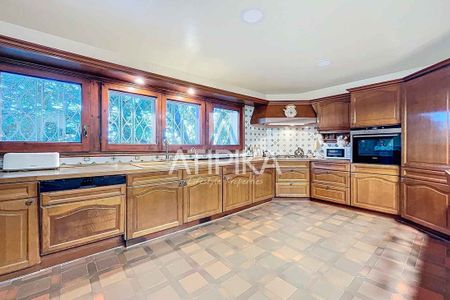 Bruguers, Gavà, Catalonia 08850 - Photo 2