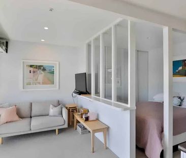 For Rent: Studio Apartment with Parking in the... - Photo 1