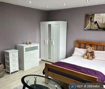 Studio to rent - Photo 4