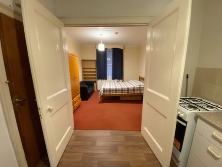 1 Bed Flat, Arlington Road, NW1 - Photo 4