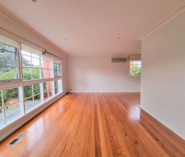 Charming Family Home - Photo 5