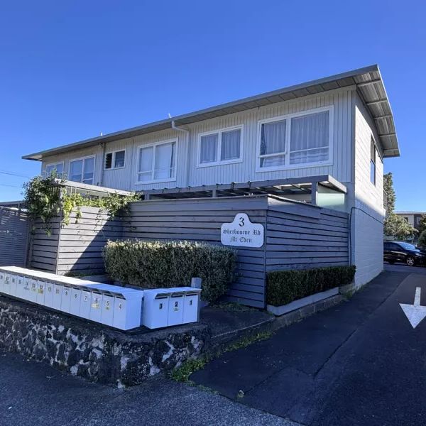 Tidy One Bedroom Mt Eden - Photo 1