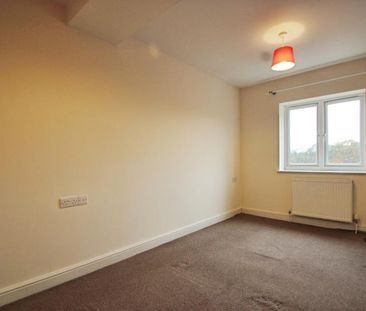 2 bedroom maisonette to rent - Photo 6