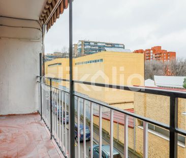 Piso de alquiler en Los Rosales - Photo 3