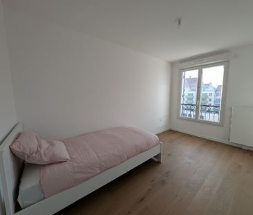 Location Appartement 4 pièces 82m² - Photo 4