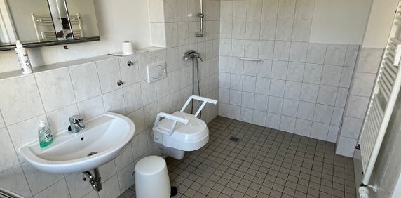 Zimmer frei! Demenzwohngruppe sucht neuen Mitbewohner! - Photo 2