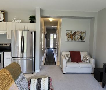 For Lease - 50 Lymburner Street, Pelham, Ontario - Photo 2