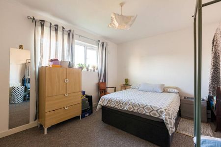 2 bedroom maisonette to rent - Photo 3