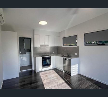 19 Lergessner St, Biggera Waters, Qld 4216 - Photo 1