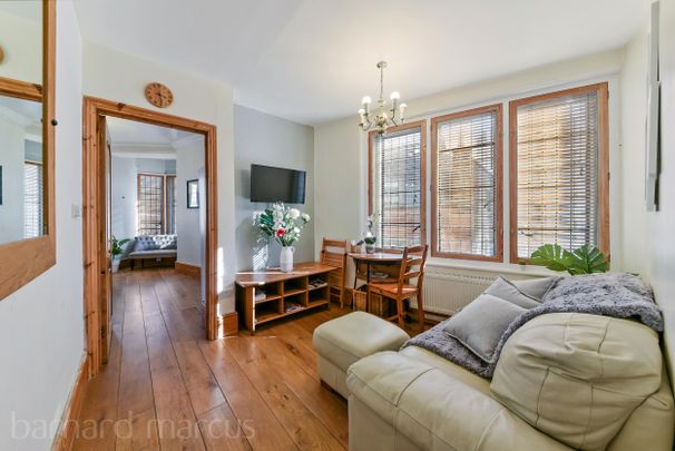 Cockspur Street, London, Westminster - Photo 1