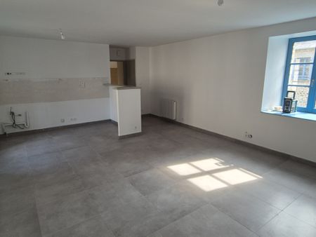 Appartement type 5 avec 4 chambres et garage - Photo 3