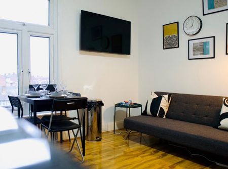 2 Bed Flat, Barking Road, E16 - Photo 4