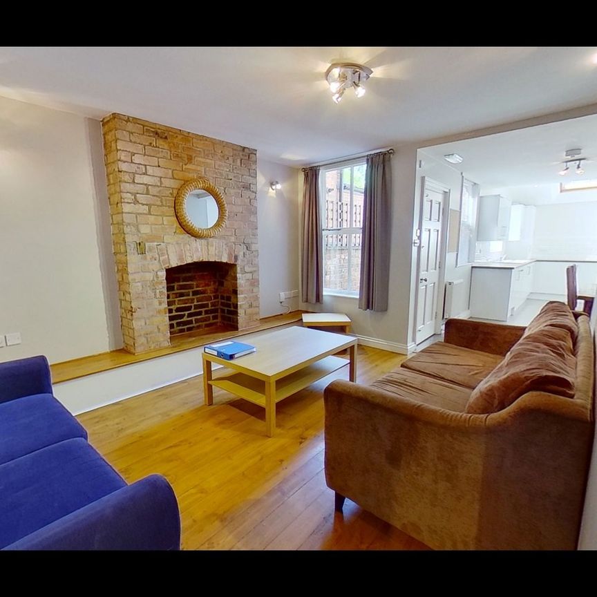 6 Bed Terraced House, Kimbolton Avenue, NG7 - Photo 1