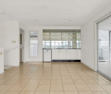 16, Campbell Street, QLD, Albion - Photo 2