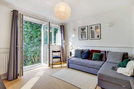 2 bedroom flat to rent - Photo 2