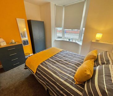 1 bedroom in a house share to rent - Photo 4